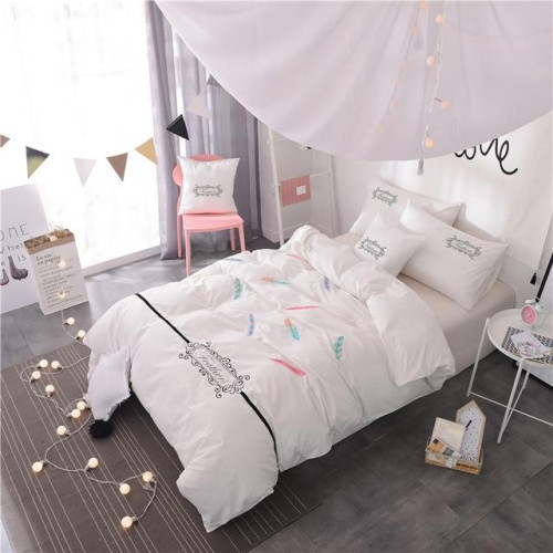 Colorful Feathers printed Duvet bedding Set